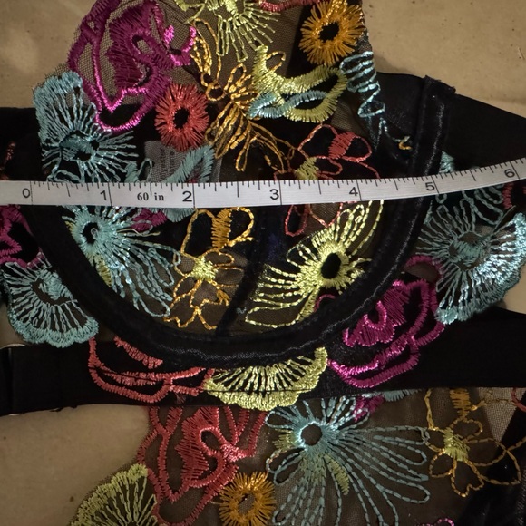 Floral Embroidered Lingerie Set NIP - Picture 9 of 9